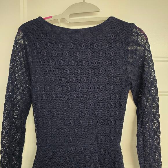 Women's Forever 21 Navy Blue Crochet Lace Overlay Long Sleeve Dress - Size Small - Picture 7 of 9
